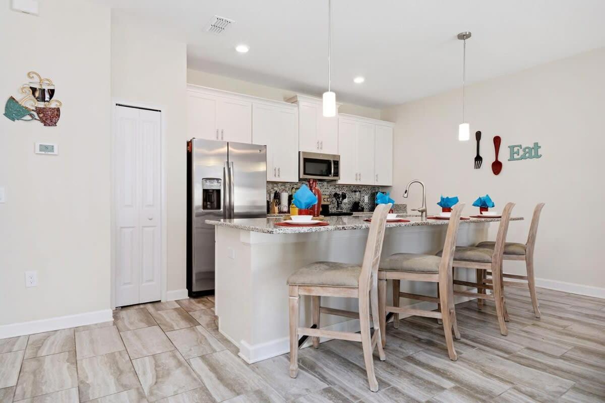 Four Bedrooms Home With Pool 3079 基西米 外观 照片